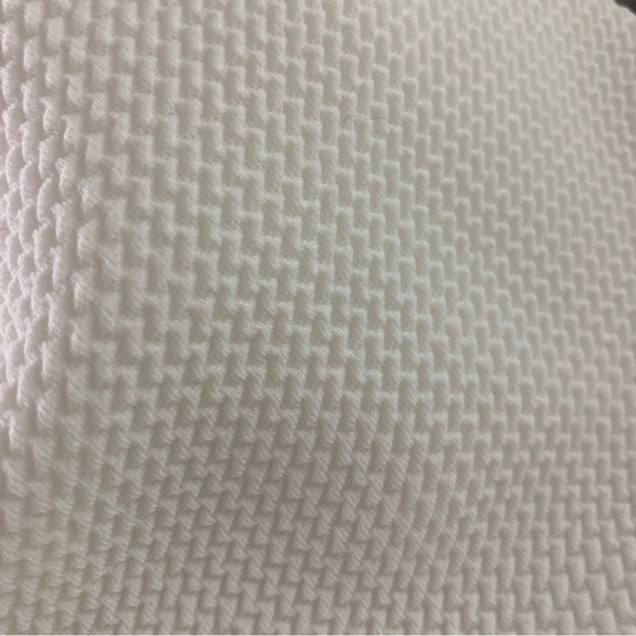 Gorgeous Vince Camuto Halter Cream and Gold Sheath Dress Size 6 - Picture 10 of 10